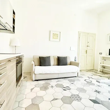Pgs Immobiliare Srls Margherita Bilocale Con Balcone Vista Mare شقة